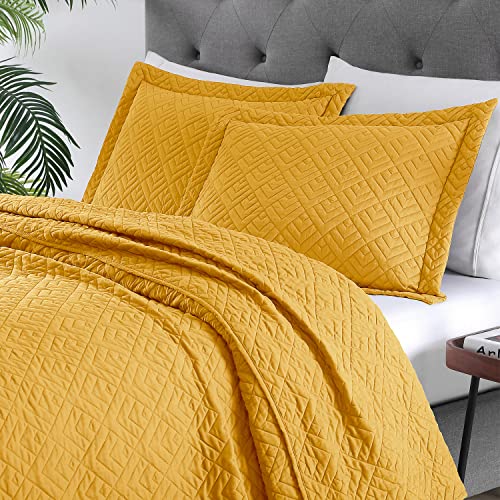 EXQ Home Quilt Set Full/Queen Size Yellow 3 Piece,Lightweight Soft Coverlet Modern Style Squares Pattern Bedspread Set for All Season(1 Quilt,2 Pillow Shams)