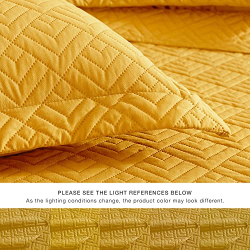EXQ Home Quilt Set Full/Queen Size Yellow 3 Piece,Lightweight Soft Coverlet Modern Style Squares Pattern Bedspread Set for All Season(1 Quilt,2 Pillow Shams)