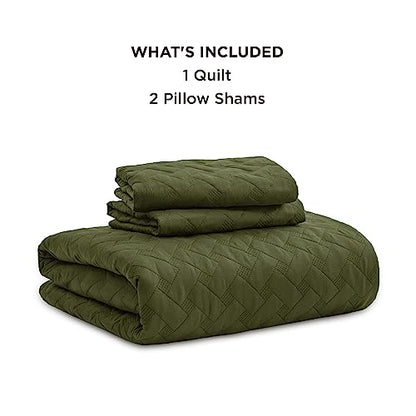 Bedsure Queen Quilt Bedding Set - Lightweight Summer Quilt Full/Queen - Olive Green Bedspread Queen Size - Bedding Coverlet for All Seasons (Includes 1 Quilt, 2 Pillow Shams)