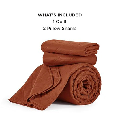 Bedsure Queen Quilt Bedding Set - Soft Ultrasonic Full/Queen Quilt Set - Diamond Bedspread Queen Size - Lightweight Bedding Coverlet for All Seasons (Includes 1 Red Orange Quilt, 2 Pillow Shams)