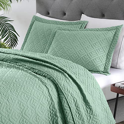 EXQ Home Quilt Set Full/Queen Size Light Green 3 Piece,Lightweight Soft Coverlet Modern Style Squares Pattern Bedspread Set for All Season(1 Quilt,2 Pillow Shams)