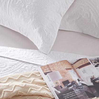 EXQ Home Quilt Set Full Queen Size White 3 Piece,Lightweight Soft Coverlet Flower Pattern Bedspread Set for All Seasons(1 Quilt,2 Pillow Shams)