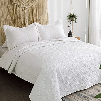 Bedsure Quilt Set White Queen Size - Soft Microfiber Coverlet with Flower Petal Design, Lightweight Bedspread for All Seasons, 3 Pieces (1 Quilt, 2 Pillow Shams)