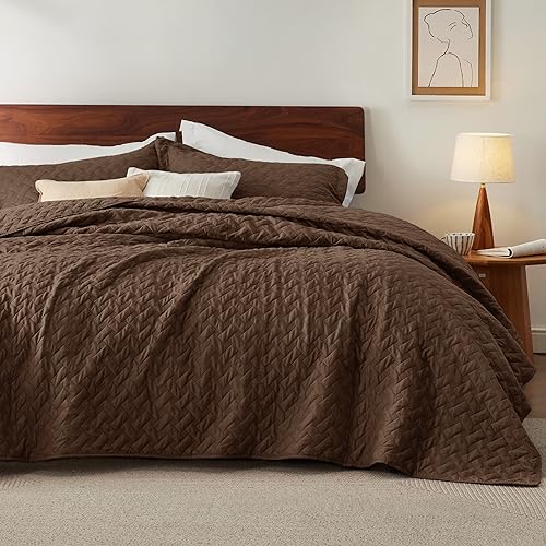 Bedsure King Size Quilt Set - Lightweight Summer Quilt King - Brown Bedspread King Size - Bedding Coverlet for All Seasons (Includes 1 Quilt, 2 Pillow Shams)