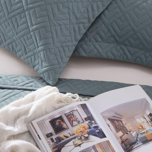 EXQ Home Quilt Set Full Queen Size Haze Blue 3 Piece,Lightweight Soft Coverlet Modern Style Squares Pattern Bedspread Set for All Season(1 Quilt,2 Pillow Shams)