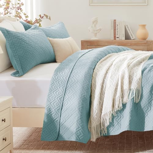 EXQ Home Quilt Set Full/Queen Size Coral Blue 3 Piece,Lightweight Soft Coverlet Modern Style Squares Pattern Bedspread Set for All Season(1 Quilt,2 Pillow Shams)