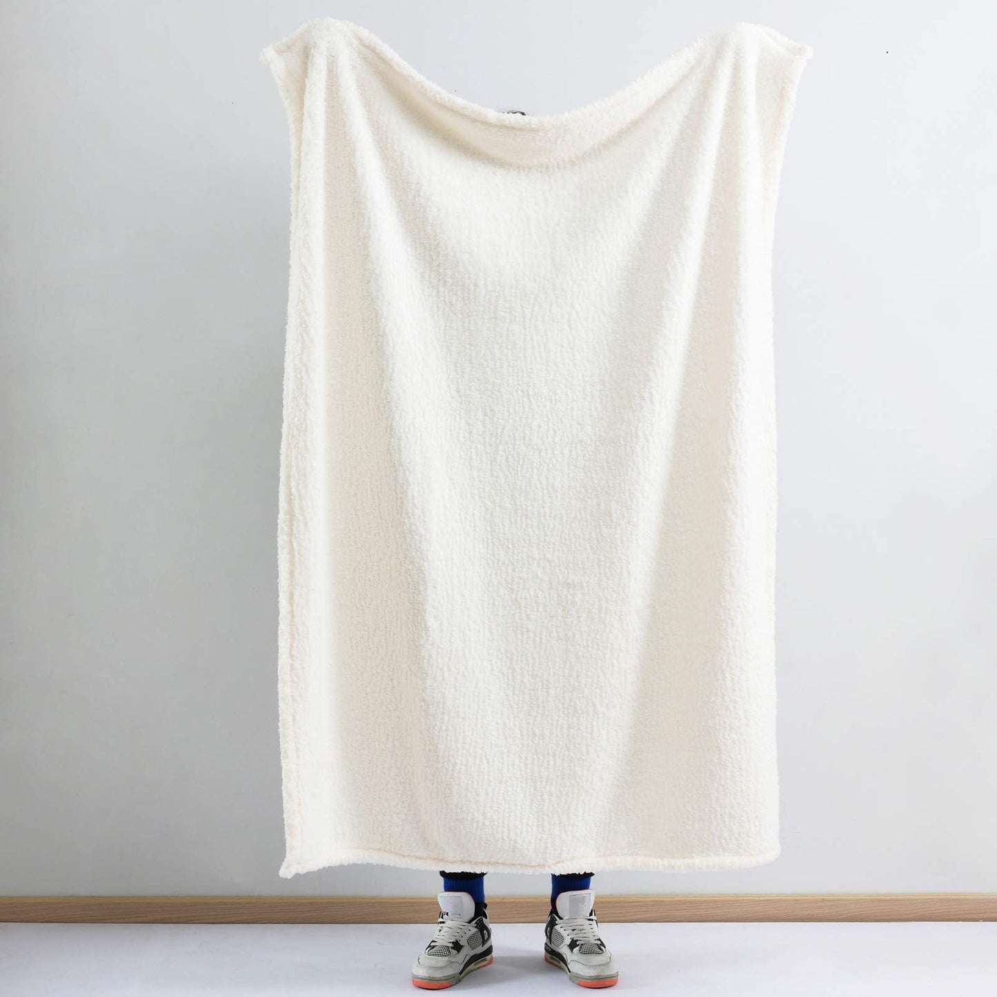 Antique White Ultra Soft Cozy Sherpa Throw Blanket