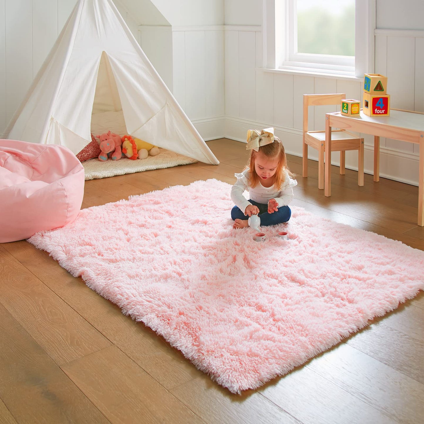 Ophanie Light Pink Area Rugs for Bedroom Girls, 4x6 Fluffy Fuzzy Furry Shag Carpet, Plush Soft Cute Kids Baby Shaggy Bedside Indoor Floor Rug for Teen Dorm Home Decor Aesthetic, Nursery