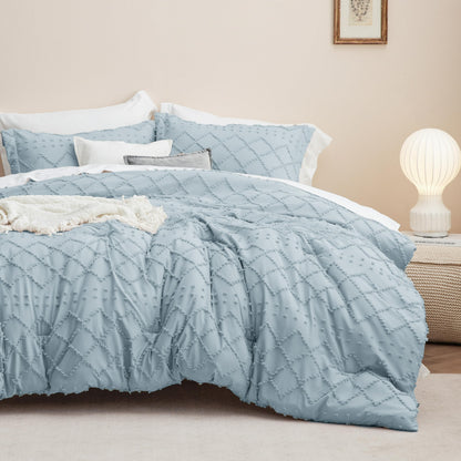 Bedsure Queen Comforter Set - Dusty Blue Comforter, Boho Tufted Shabby Chic Bedding Comforter Set, 3 Pieces Vintage Farmhouse Bed Set for All Seasons, Fluffy Soft Bedding Set with 2 Pillow Shams