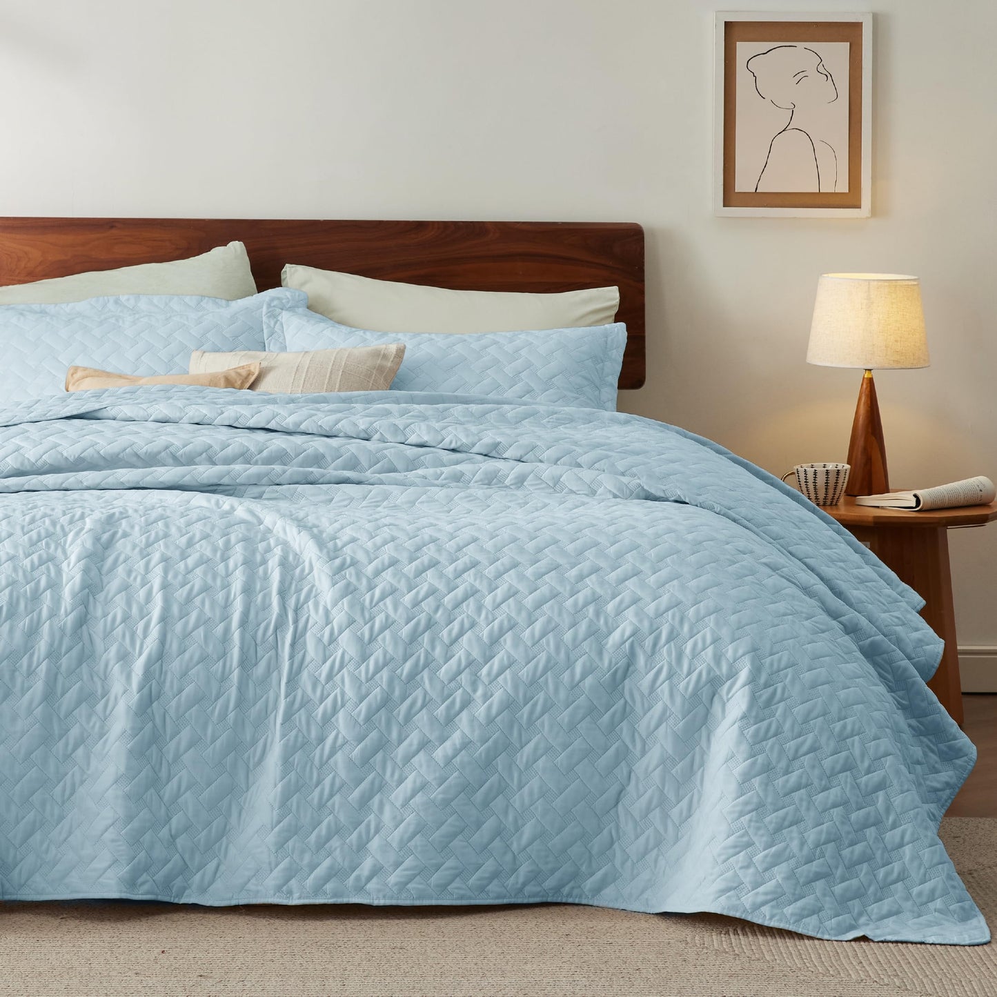 Bedsure Queen Quilt Bedding Set - Lightweight Spring Quilt Full/Queen - Sky Blue Bedspread Queen Size - Bedding Coverlet for All Seasons (Includes 1 Quilt, 2 Pillow Shams)