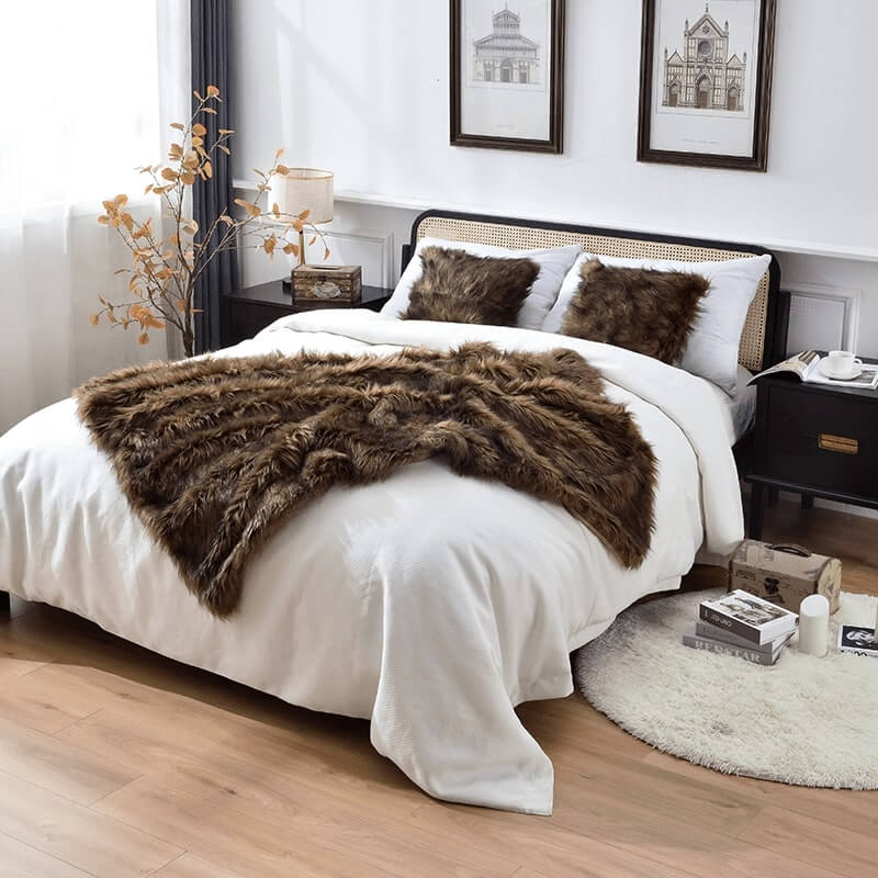 The best small size brown faux fur blanket is suitable for both decoration and keeping warm. It's machine washable and 100% cruelty-free.